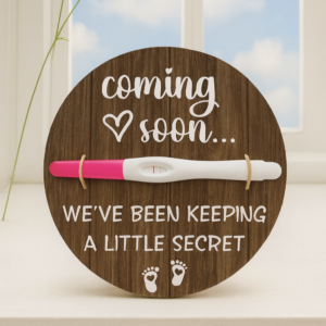 Дървена табелка "Coming Soon"